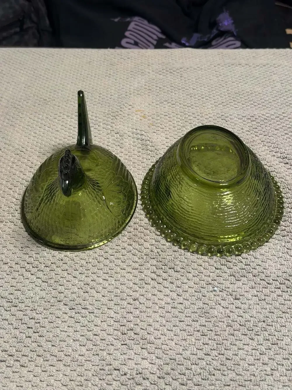 Vintage Indiana Green Glass Hen on Nest Dish w/ Lid Oval Beaded Base